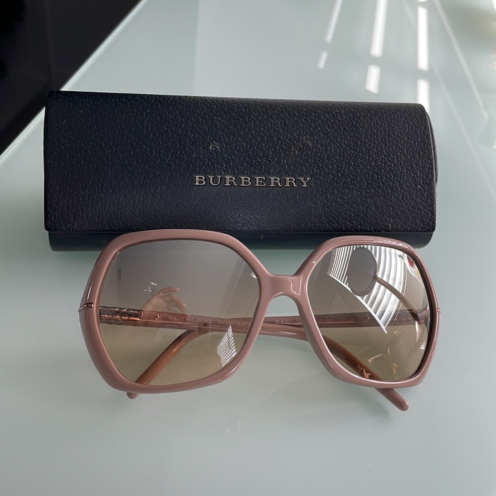 Burberry Sunglasses Tan